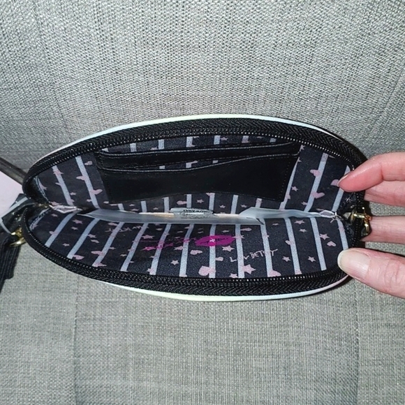 NWOT Betsey Johnson Luv Betsey Unicorn and Clear Pouch Set - Picture 8 of 10